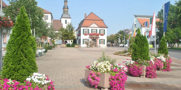 Lampertheim soll der Status als Mittelzentrum aberkannt werden – dieFraktionen der Stadtverordnetenversammlung übten hieran heftige Kritik. Archivfoto: TIP-Verlag