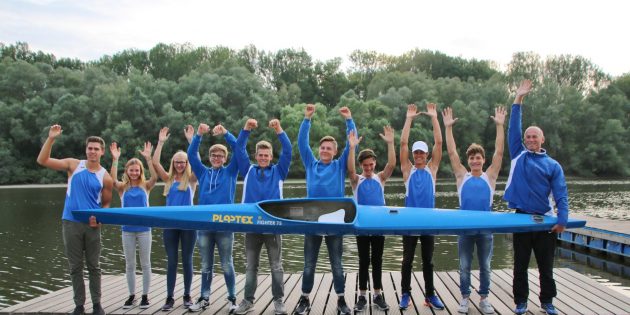 Beste Stimmung im Team nach der Deutschen Meisterschaft im Kanu-Rennen in Hamburg. Foto: Hannelore Nowacki
