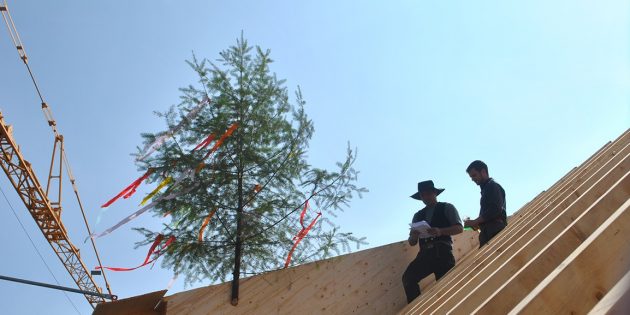 Richtspruch im strahlenden Sonnenschein