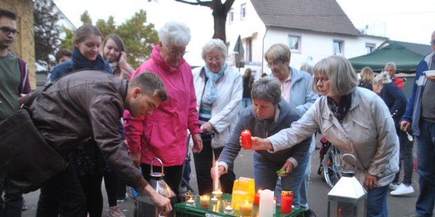 Lichter leuchteten für Demokratie und Freiheit