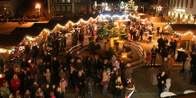 Weihnachtsmärkte wird es in diesem Jahr in der gewohnten Art und Weise nicht geben – einige Städte und Gemeinden des Kreises arbeiten jedoch an Alternativen. Archivfoto: Tip-Verlag