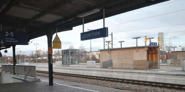 „Bahn lässt Stadt Lampertheim im Regen stehen”