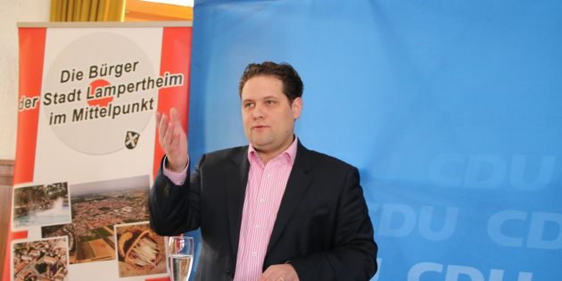 Der Lampertheimer CDU-Vorsitzende  Aidas Schugschdinis hielt die Neujahrsrede. Auf positive Signale für die Basis von der neuen Parteivorsitzenden aus Berlin hofft die Lampertheimer CDU. Foto: Hannelore Nowacki