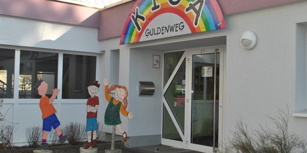 Die städtischen Kitas sollen nacheinander für den Ganztagesbetrieb umgerüstet werden – die Kita Guldenweg, die auch Familienzentrum werden möchte, soll hierbei den Auftakt bilden. Foto: Benjamin Kloos