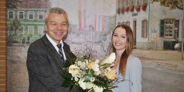 Alina-Sophie Kissel wird 17. Lampertheimer Spargelkönigin