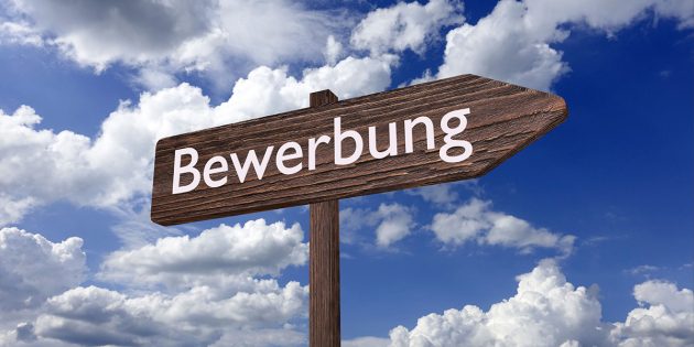 Hilfe bei Bewerbungen sind eine der Hauptaufgaben der Jugendberufshilfe des Diakonischen Werkes – 2018 nahmen 132 Klienten bis 27 Jahre das vielfältige Angebot in Anspruch. Foto: www.pixabay.com