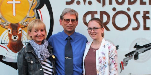 Tanja Reich und Katharina Wallisch als Bezirksmeisterinnen geehrt