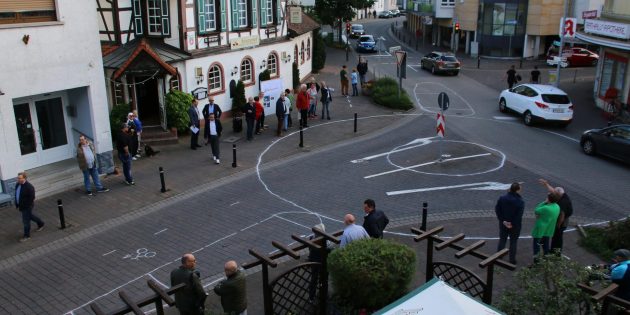 Die Umgestaltung der Nibelungenstraße mit Kreisel wurde von der Stadtverordnetenversammlung Bürstadt wie vorgelegt beschlossen. Archivfoto: Hannelore Nowacki