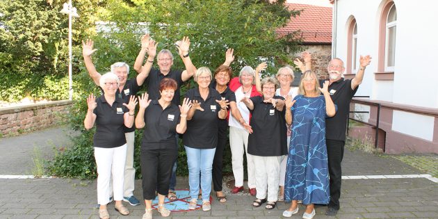 Die Amateur-Schauspieler des Senioren-Theaters „Die HerbstZeitLosen“ nahmen in Wetzlar an einem besondern Workshop teil – zur Begeisterung aller. Foto: oh