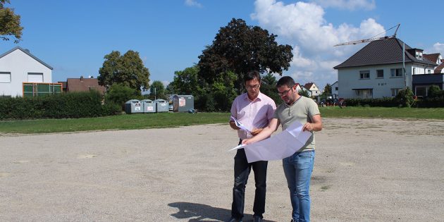 Zehn Handlungsfelder, in denen konkrete Maßnahmen in Angriff genommen werden müssen, haben Alexander Bauer und Jürgen Eberle mit dem neuen Programm vorgestellt. Auch der Beethovenplatz steht auf der Agenda. Foto: Eva Wiegand