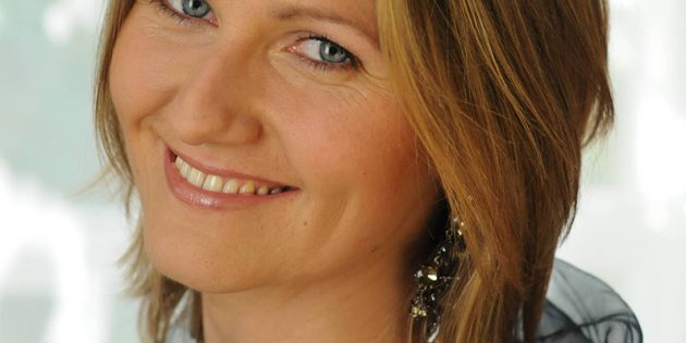Die Sopranistin Simone Schwank studierte Gesangspädagogik sowie Lied- und Operngesang an den Musikhochschulen Freiburg, Stuttgart und Frankfurt und ist beim Konzert der Dekanatskantorei am 9. November zu hören. Foto: oh
