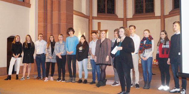 Die beteiligten jugendlichen Konfi-Teamer der Evangelischen Lukasgemeinde, die die erste "Church Night" mit gestalteten. Foto: Sigrid Samson