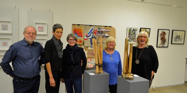 Herbert Massoth, Michaele Thome, Heike Hensel, Mariane Uhlmann, Karin Busalt-Heer zeigen Arbeiten der letzten Monate. Foto: Petra Gahabka