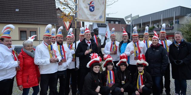 Die Fastnachter der katholischen Pfarrgemeinde St. Michael und des Hofheimer Carneval Vereins starten seit 2017 gemeinsam in die närrische Jahreszeit. Foto: Petra Gahabka
