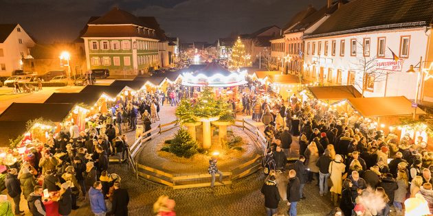 Weihnachtsmärkte wird es in diesem Jahr in der gewohnten Art und Weise nicht geben – einige Städte und Gemeinden des Kreises arbeiten jedoch an Alternativen. Archivfoto: Tip-Verlag