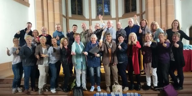 Der Chor Mosaik lädt zum Candlelight-Konzert in die Domkirche ein – die Besucher erwartet ein musikalisches Vorweihnachtsgeschenk. Foto: oh