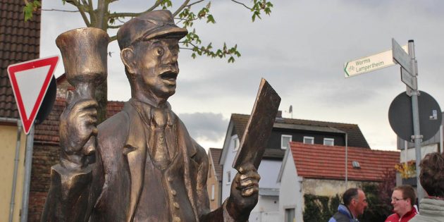 In Hofheim tut sich was – nicht erst seit der Einweihung des Ausschellet-Denkmals. Archivfoto: TIP-Verlag