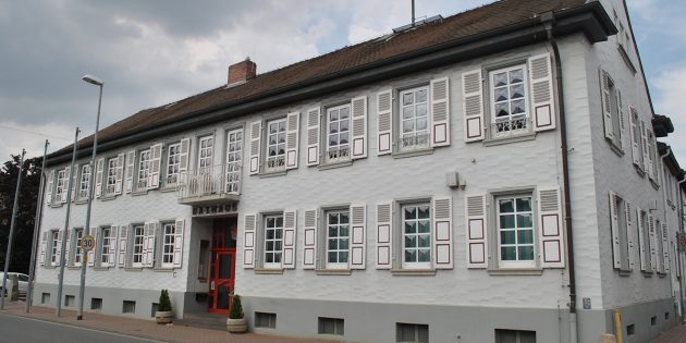 Im Groß-Rohrheimer Rathaus hat die Gemeindevertretung im zweiten Anlauf den Haushalt für das Jahr 2020 beschlossen. Archivfoto: Benjamin Kloos