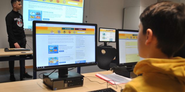 Der richtige Umgang mit dem Internet und den sozialen Medien stand im Mittelpunkt des Safer Internet Day für Grundschüler an der EKS. Foto: Benjamin Kloos