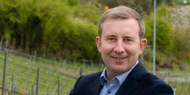 Der Kreisbeigeordnete und SPD-Landratskandidat Karsten Krug zeigt sich mit dem Konjunkturpakes zufrieden. Foto: oh