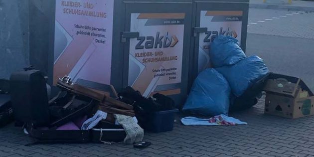 Essensreste, Bauschutt, Windeln: Falsch entsorgte Abfälle in den Altkleider-Containern und auf den Sammelplätzen verursachen jährlich hohe Kosten für alle Gebührenzahler. Foto: ZAKB