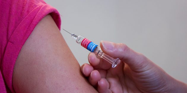 Eine Impfung kann Leben retten und schweren Erkrankungen vorbeugen – daher ist gerade aktuell die Impfung gegen Pneumokokken insbesondere für ältere Menschen zu empfehlen. Foto: www.pixabay.com