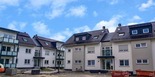 Im Rahmen eines Tages der offenen Tür stellt die BGLA am 22. August die neuen Wohnungen in der in der Erzbergerstraße 3 + 5 in Hofheim vor. Foto: oh