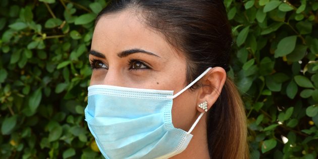 Masken müssen nicht nur im Bus, sondern auch an Haltestelen getragen werden – auch bei der Schülerbeförderung. Foto: www.pixabay.com