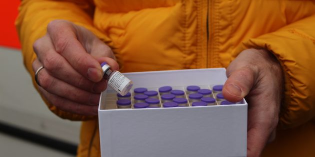 Am Starttag der Impfungen waren 150 Impfdosen für die Bewohner und das Personal im Johanniter-Haus in Lorsch vorhanden. Foto: Eva Wiegand
