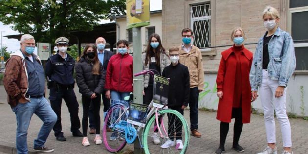 Mit der Idee zur Aktion „Heimwegtelefon-Räder“ kam der Jugendbeirat bei der Stadtverwaltung und der Polizei gut an und hofft, vielen Menschen damit zu helfen. Foto: Hannelore Nowacki