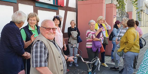 Die Lampertheimer Landfrauen begaben sich auf eine Zeitreise in die Vergangenheit der Spargelstadt. Foto: Lampertheimer Landfrauen