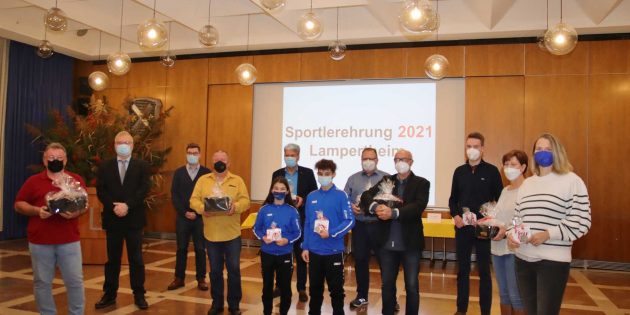 Sportlerehrung 2021 im Pandemie-Modus im kleinen Rahmen. Foto: Hannelore Nowacki