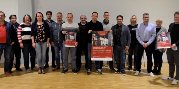 Nach der Corona-Pause 2020 findet der Howwemer Weihnachtsmarkt rund ums Bürgerhaus in diesem Jahr wieder statt. Der Arbeitskreis Hofheimer Vereine und das Stadtmarketing Lampertheim haben für das zweite Adventswochenende ein abwechslungsreiches Programm auf die Beine gestellt. Foto: Petra Gahabka  