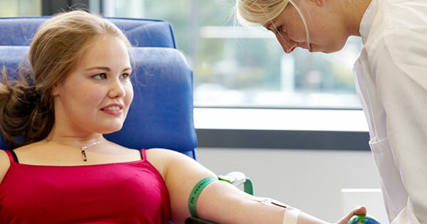 Blut spenden kann Leben retten – der DRK Blutspendedienst ruft daher zur Spende in Bürstadt auf. Foto: DRK-Blutspendedienste