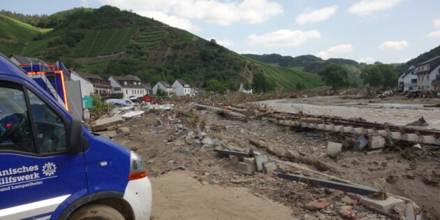 Der Ortsverband Lampertheim des THW beim Einsatz in Dernau an der Ahr. Foto: oh