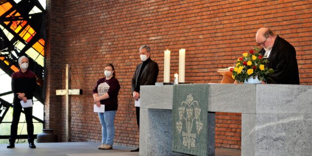Dankgottesdienst zum 40-jährigen Bestehen der Regentropfenwerkstatt in der Friedenskirche. Foto: Petra Gahabka