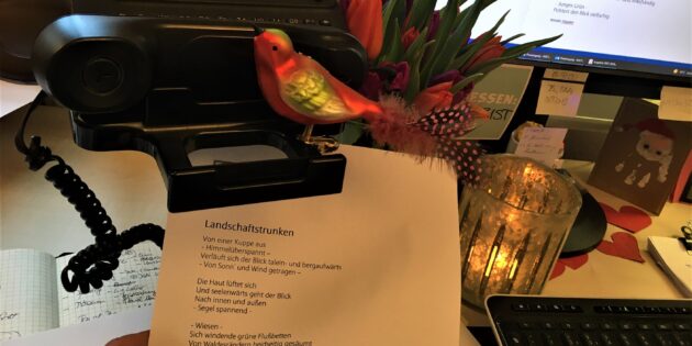 Am 21. März heißt es wieder „Bei Anruf: Poesie!“. Foto: oh