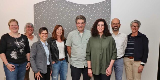 Der neue WVB-Vorstand (soweit anwesend): Beisitzerinnen Arnika Dörr und Irmgard Morys (von links), 1. stellvertretende Vorsitzende Dagmar Ochsenschläger, Schriftführerin Veronika Horn, Rechner Uwe Schnatz, 1. Vorsitzende Annick Löhr, 2. stellvertretender Vorsitzender Joscha Grätz, Beisitzerin Ursula Langhoff. Foto: Hannelore Nowacki