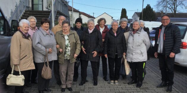 Große Freude herrschte bei den Mitglieder der AWO Lampertheim anlässlich der Fahrt zum Osterfrühstück nach Hamm. Foto: oh