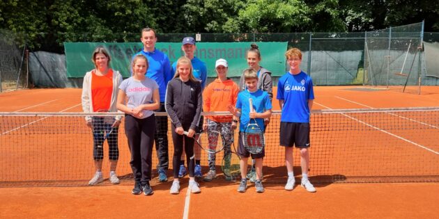 Die Teilnehmer des Schnuppertages des TC Biblis konnten sich einen Einblick in den Tennissport verschaffen. Foto: oh