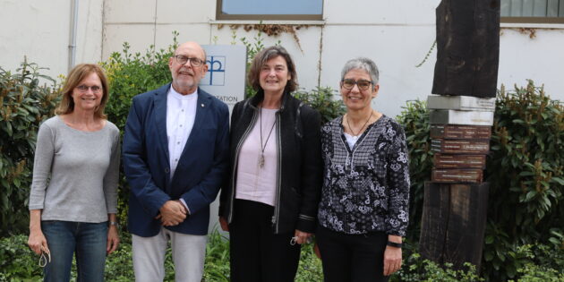 Laden anlässlich des zehnjährigen Jubiläums der Diakoniestiftung zum Festgottesdienst ein: Stiftungsvorsitzende Martina Seelinger, Werner Hahl, Uta Herwig von der Ökumenischen Diakoniestation und Pfarrerin Sabine Sauerwein (v.l.). Foto: Benjamin Kloos