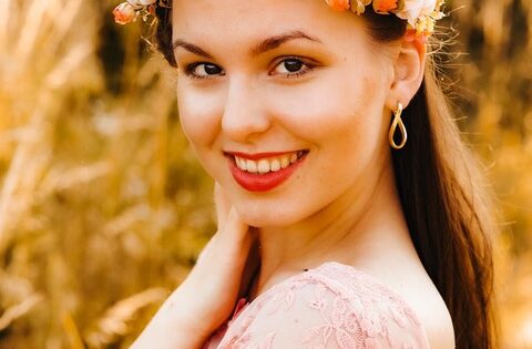 Als begeisterte Tänzerin lädt Sonnenbotschafterin luisa-Marie I. zum Flashmob auf den Beethofenplatz ein. Foto: oh