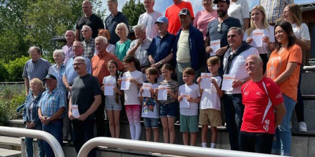Die Bewerber für das Sportabzeichen nahmen stolz ihre Urkunden entgegen. Foto: oh