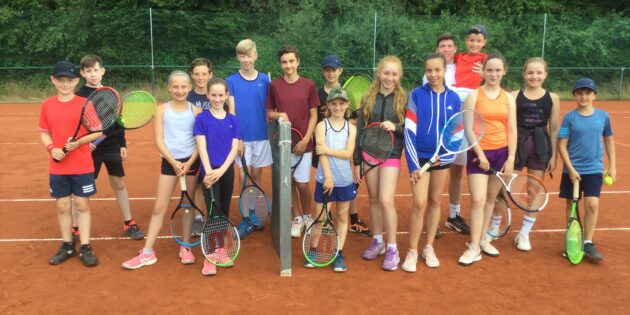 Auch der Nachwuchs begeisterte sich für das Generationenturnier des Tennis-Clubs Lampertheim. Foto: oh