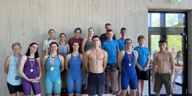 Konnten bei den Bezirksmeisterschaften überzeugen: Die Schwimmerinnen und Schimmer der SG Neptun. Foto: oh