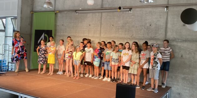 In der Alfred-Deöp-Schule konnten die kommenden Fünftklässler vorab  ihre neue Schule erkunden. Foto: oh