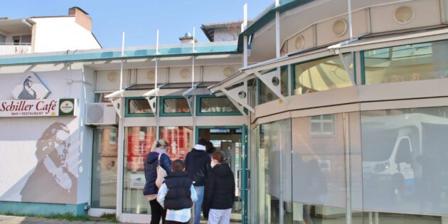 Das Team des Corona-Testzentrum im Schillercafé Lampertheim ist auch weiterhin für Sie da! Foto: Hannelore Nowacki
