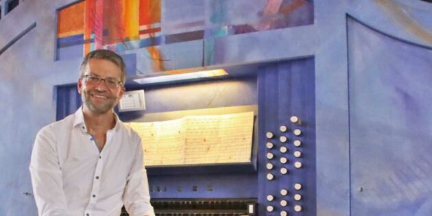 Jörg Josef  Schwab zauberte mit meditativen Klangfarben und Naturtönen