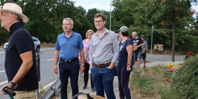 Skulpturenrundweg entlang der Felder offiziell eröffnet