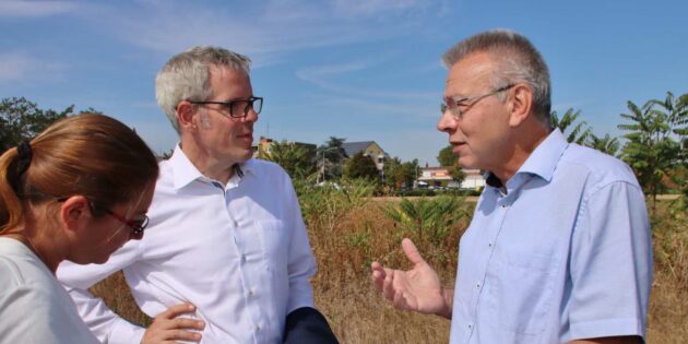 Wohnungsbau im „Gleisdreieck“ mit roter Linie 